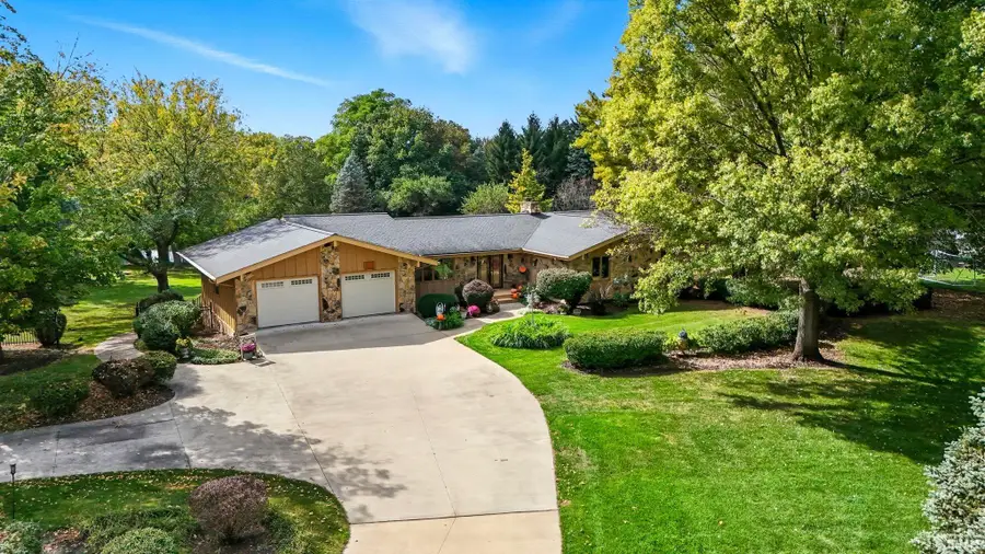 1919 Deer Trail, Warsaw, IN 46580 - #2
