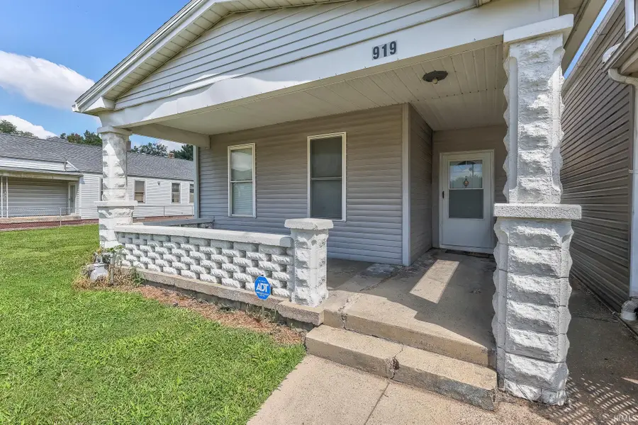 919 W Delaware Street, Evansville, IN 47710 - #3