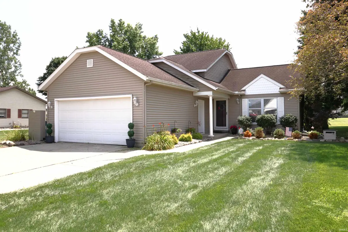 1334 W Grant Street, Bremen, IN 46506 - #1