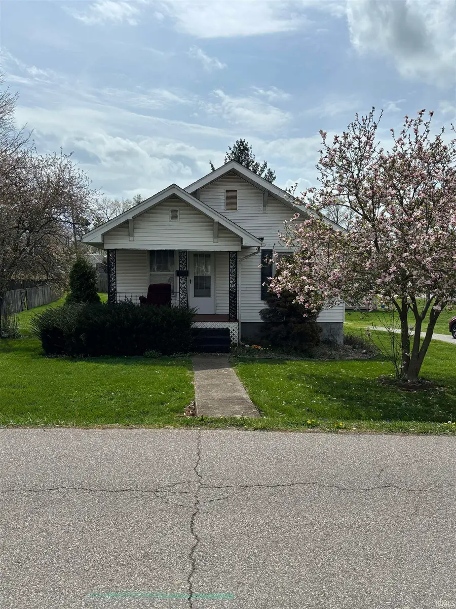 205 E Arthur Street, Salem, IN 47167 - #2