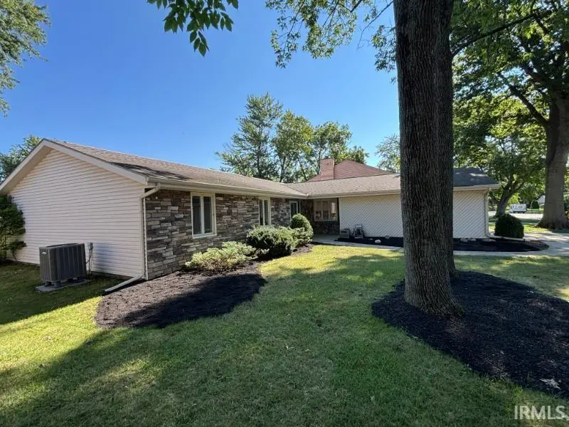 4404 W Kings Row Street, Muncie, IN 47304 - #2