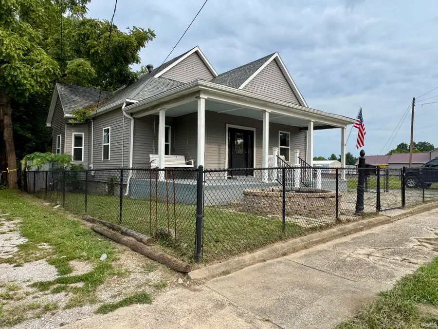 121 N Embree Street, Princeton, IN 47670 - #2