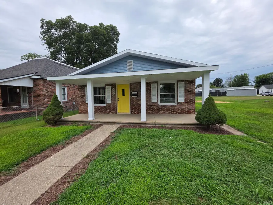 916 N 13th Street, Vincennes, IN 47591 - #2