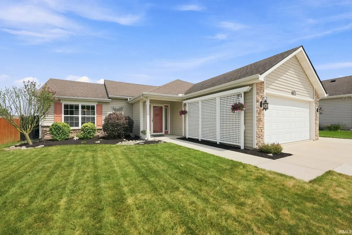1818 Midsummer Night Cove, Fort Wayne, IN 46818 - #1