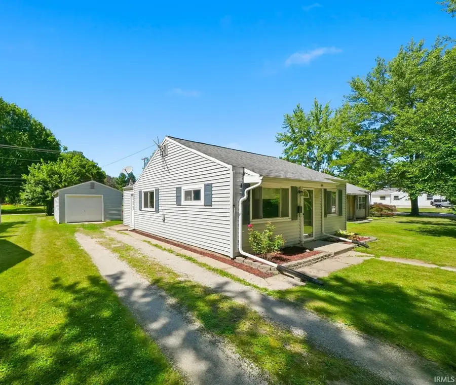 804 W Ensley Avenue, Auburn, IN 46706 - #3