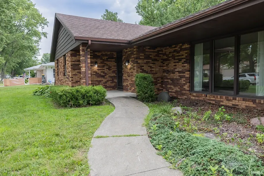 3213 W Twickingham Drive, Muncie, IN 47304 - #2