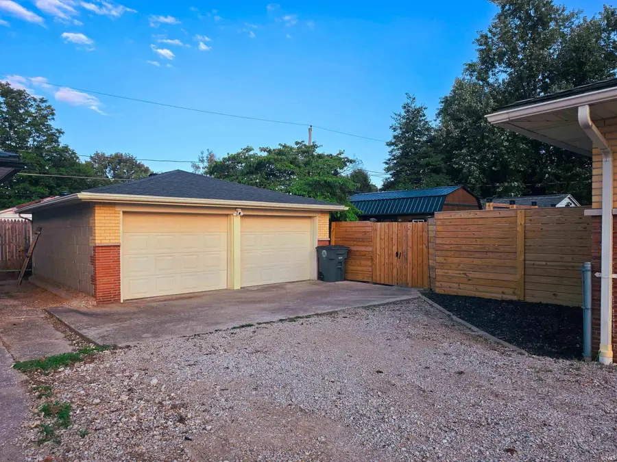 1922 S Lombard Avenue, Evansville, IN 47714 - #2