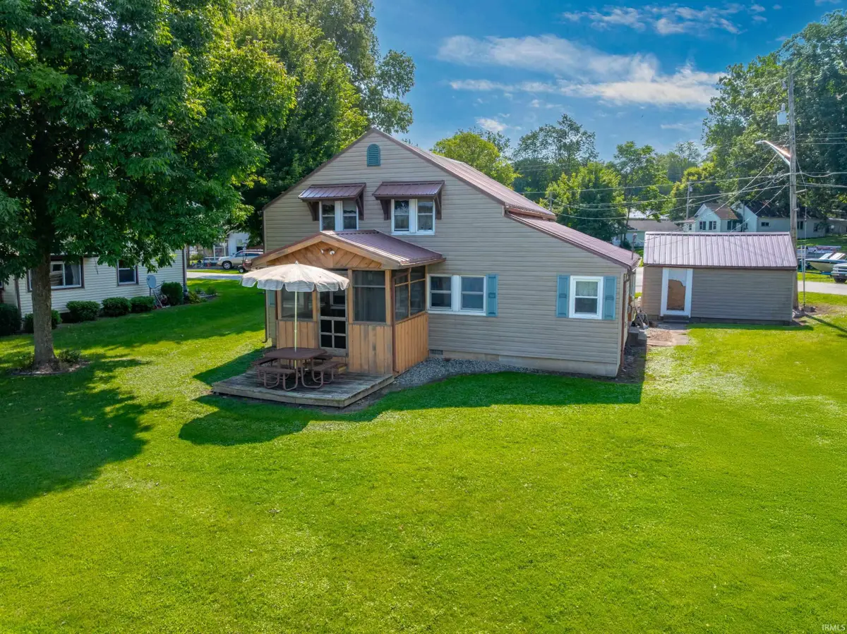 801 N Edgewater Street, Silver Lake, IN 46982 - #1