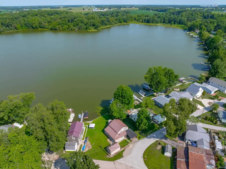 801 N Edgewater Street, Silver Lake, IN 46982 - #3