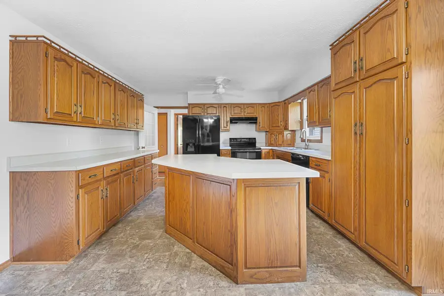 6353 W Old Road 64, Huntingburg, IN 47542 - #2