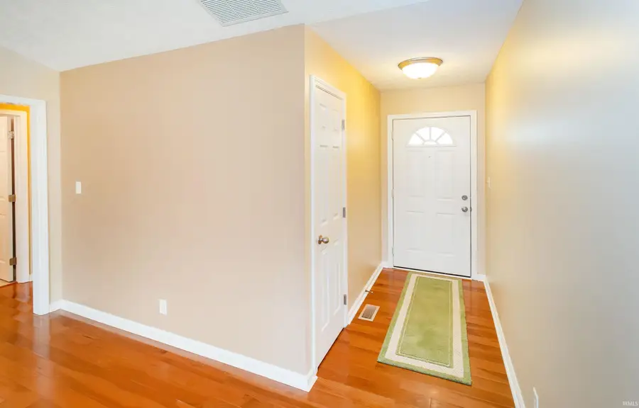 3139 Ivy Meadow Drive, Evansville, IN 47711 - #3