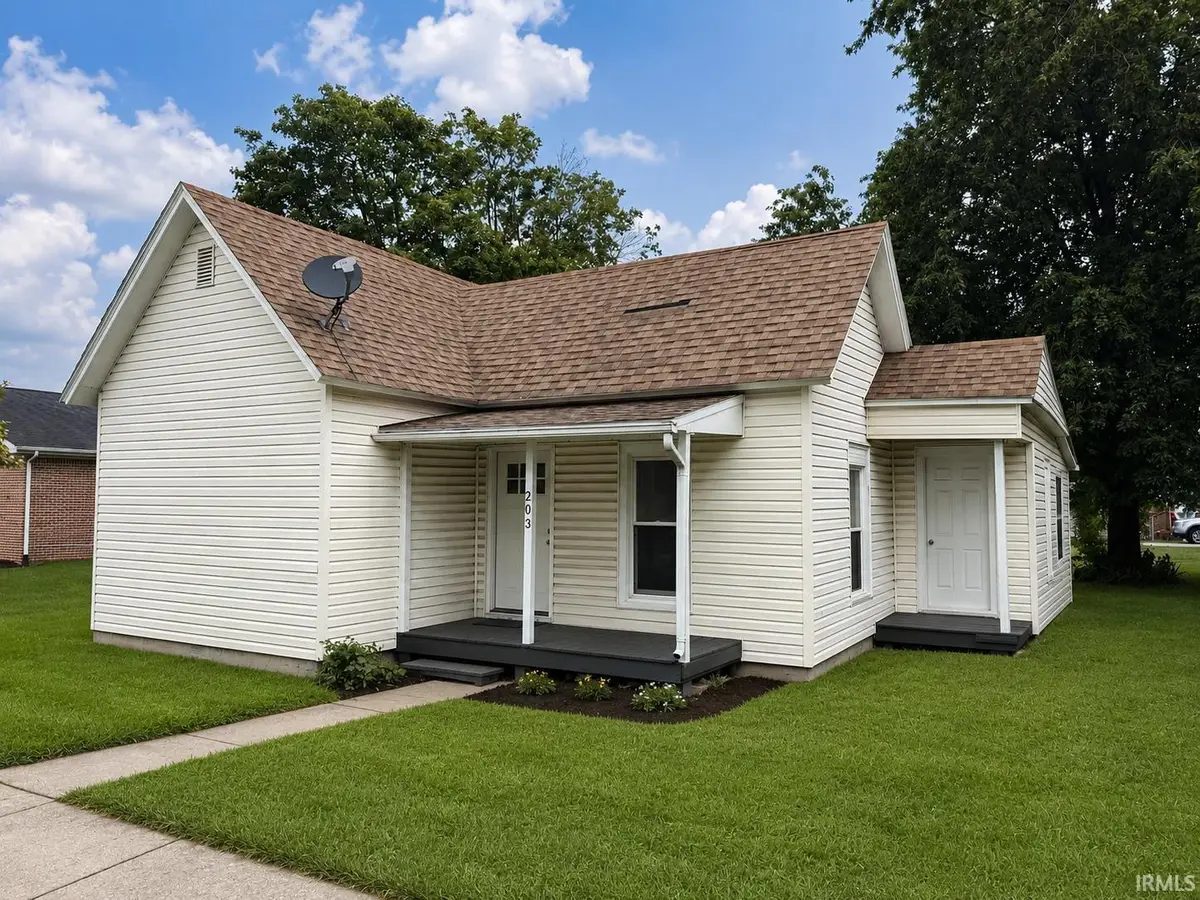 203 N Range Street, Wolcott, IN 47995 - #1