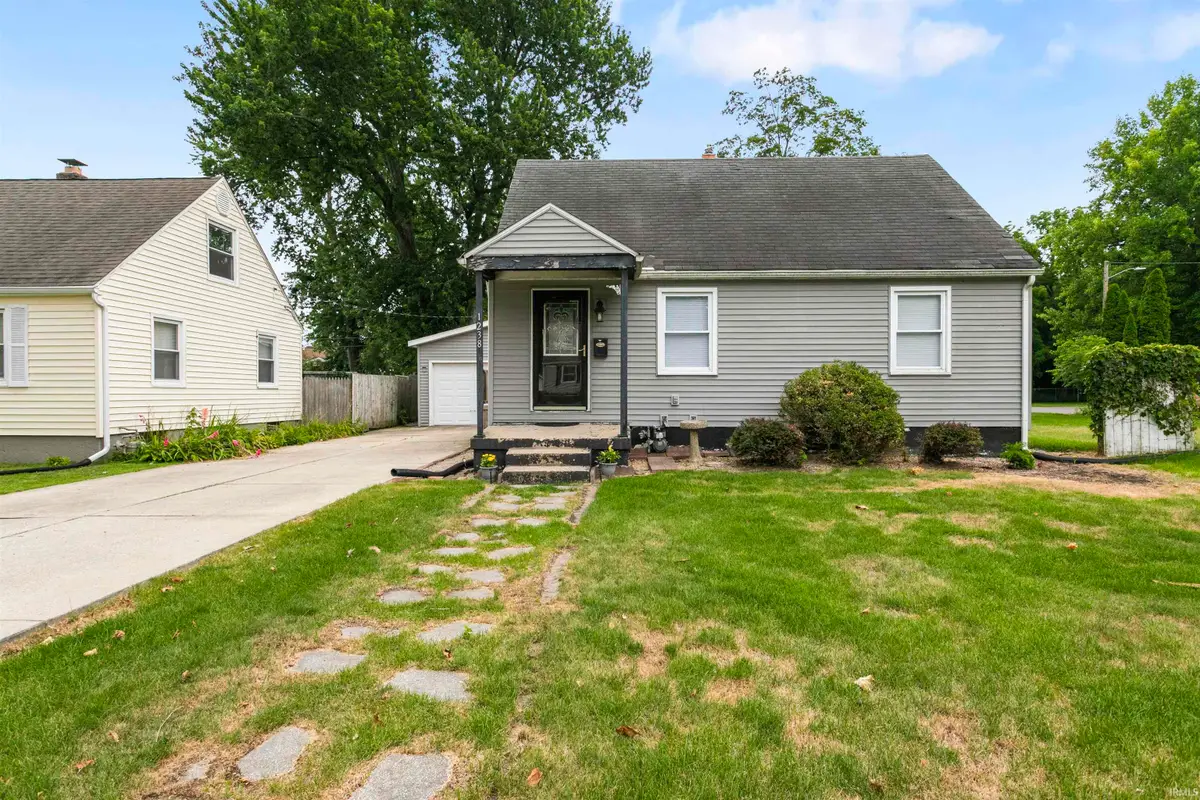 1238 Academy Place, South Bend, IN 46616 - #1