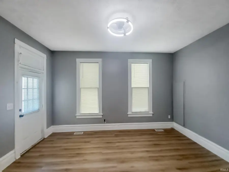218 W Oregon Street, Evansville, IN 47710 - #3