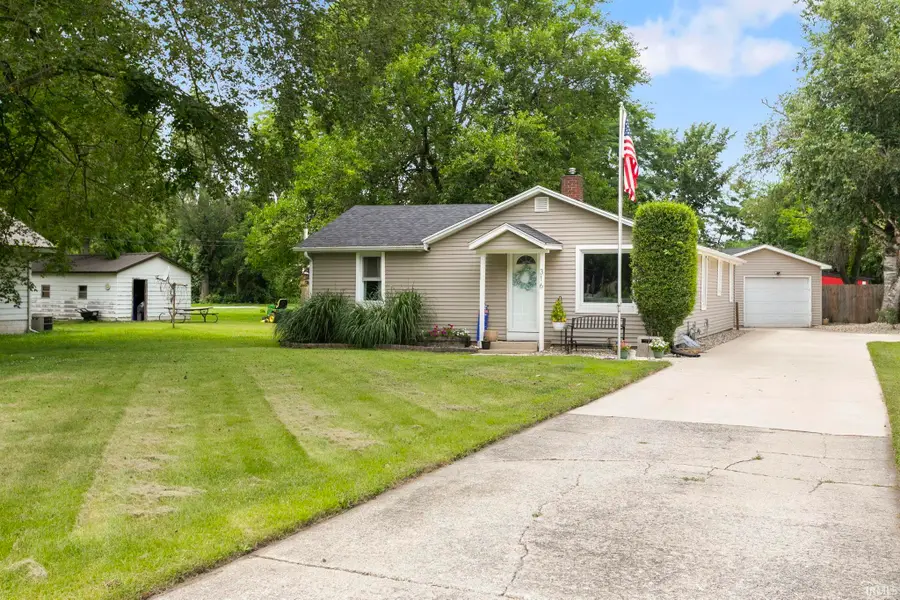 316 W Superior Street, Osceola, IN 46561 - #2