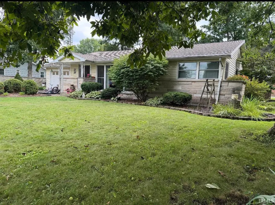 566 Sherwayne Drive, Berne, IN 46711 - #3