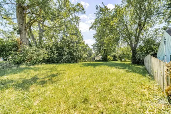 111 E Berkley Avenue, Muncie, IN 47303