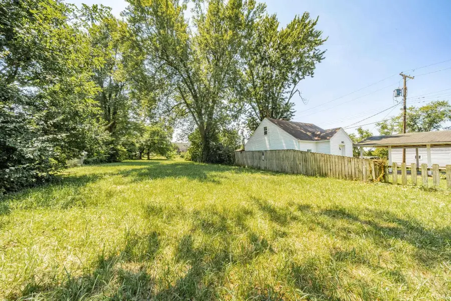 111 E Berkley Avenue, Muncie, IN 47303 - #2