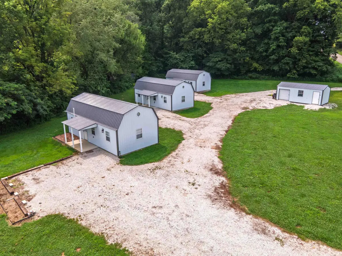 5026 N County Road 375 W, Petersburg, IN 47567 - #1