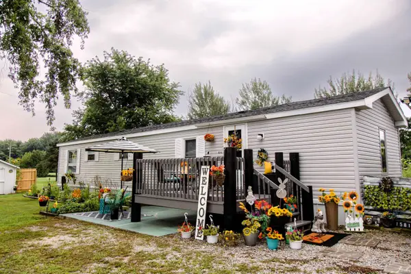 15811 W 200 North Road, Medaryville, IN 47957