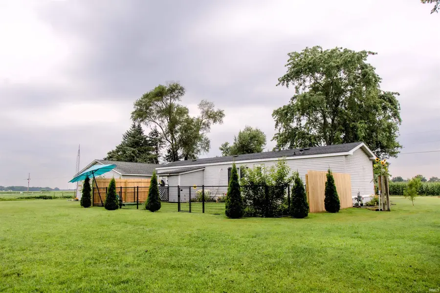 15811 W 200 North Road, Medaryville, IN 47957 - #3
