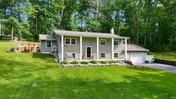 8125 E Us Hwy 33, Churubusco, IN 46723