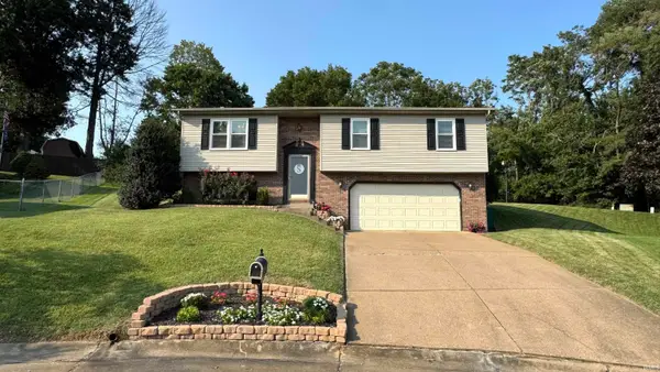 5533 Meadowlark Drive, Evansville, IN 47712