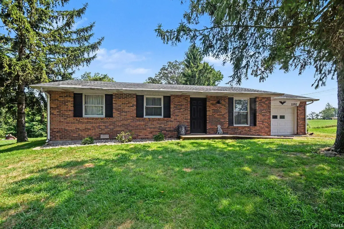 2352 S 400 W Road, Warsaw, IN 46580 - #1
