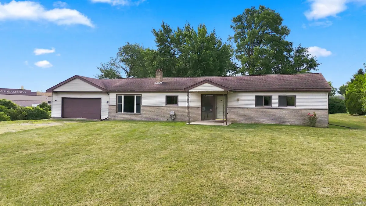 501 Drake Road, Kendallville, IN 46755 - #1