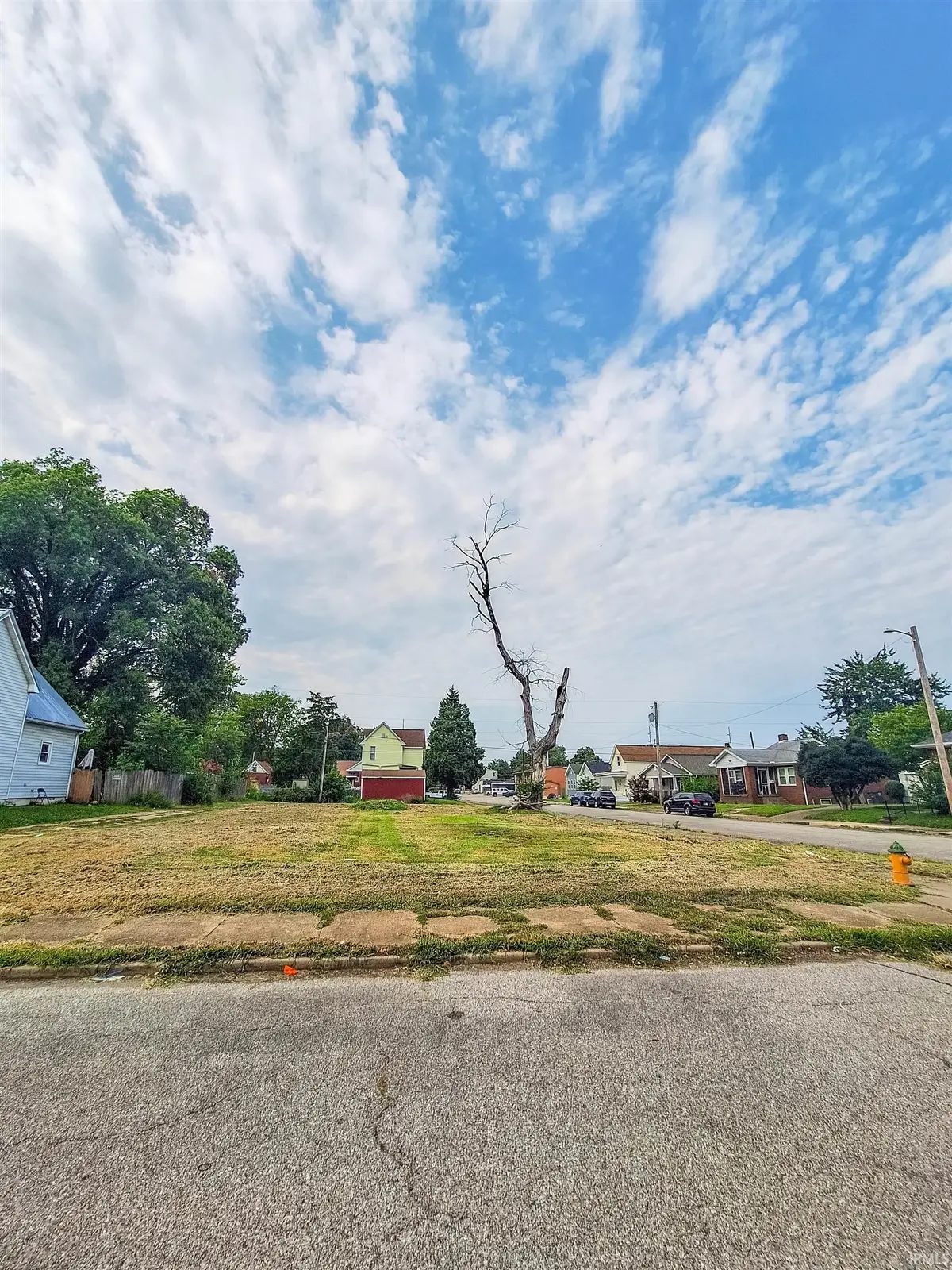 1003 W Iowa Street, Evansville, IN 47710 - #1