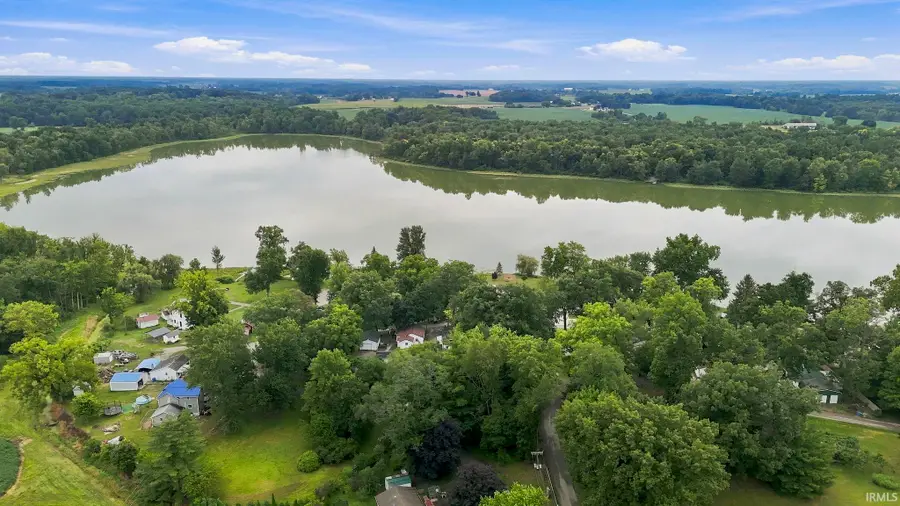 3240 W Shoreline Drive, Columbia City, IN 46725 - #2