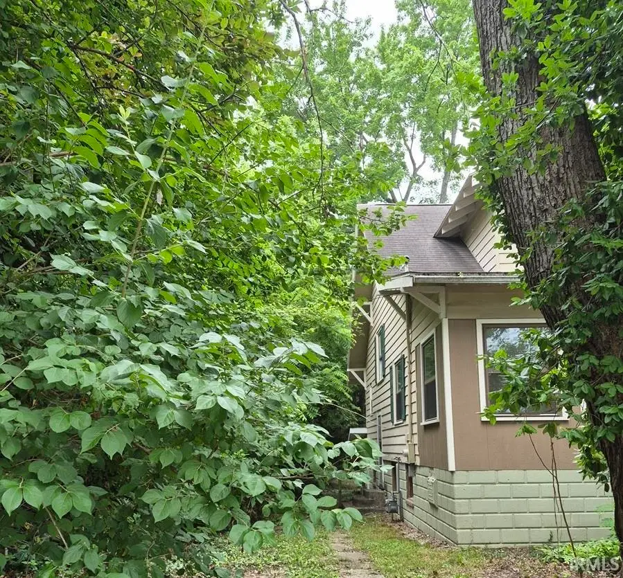 408 N 8th Street, Petersburg, IN 47567 - #3