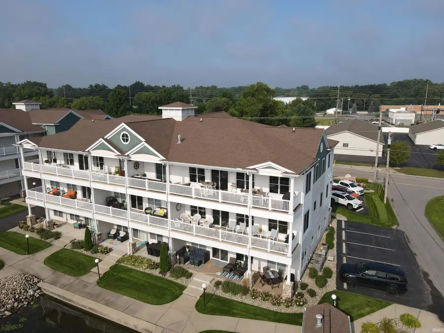 1300 S Harkless Drive #B4, Syracuse, IN 46567 - #2