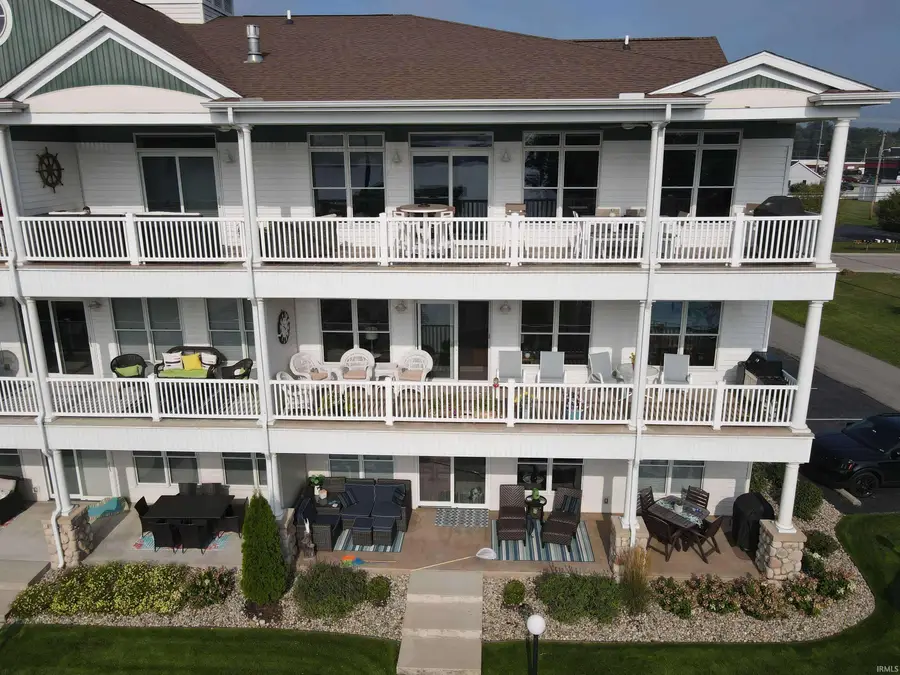 1300 S Harkless Drive #B4, Syracuse, IN 46567 - #3