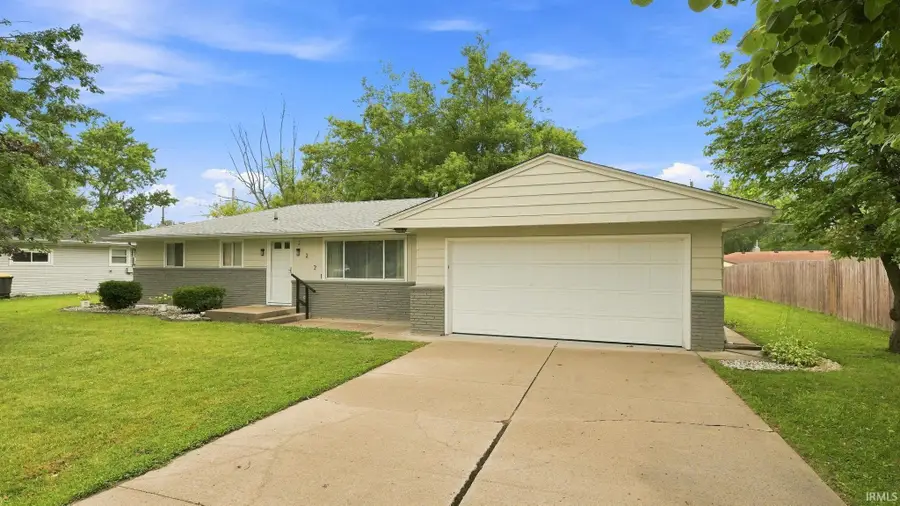 7221 Lamont Drive, Fort Wayne, IN 46835 - #2