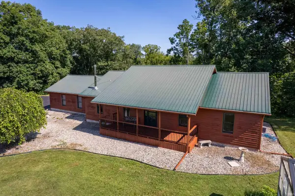 606 W Markle Road, Huntington, IN 46750