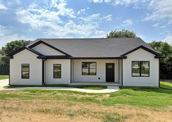 1309 Rosewood Drive, Washington, IN 47501
