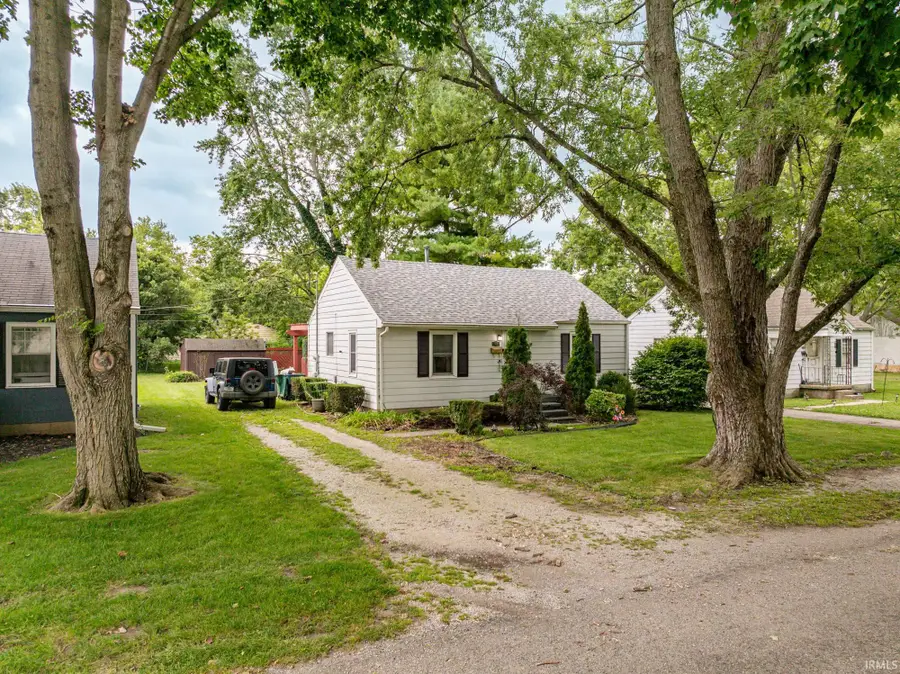 2003 E 22nd Street, Muncie, IN 47302 - #2