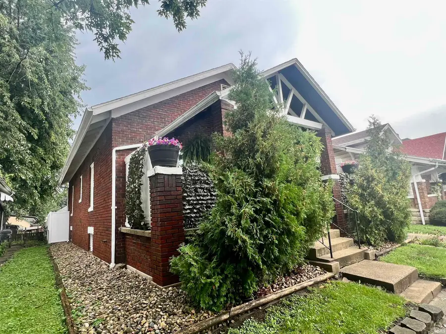 615 Burlington Avenue, Logansport, IN 46947 - #2