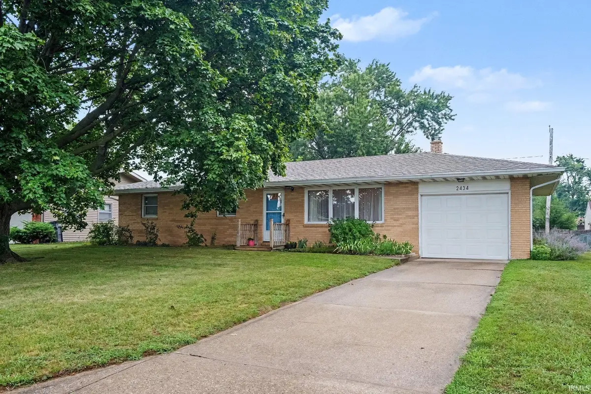 2434 Roys Avenue, Elkhart, IN 46517 - #1