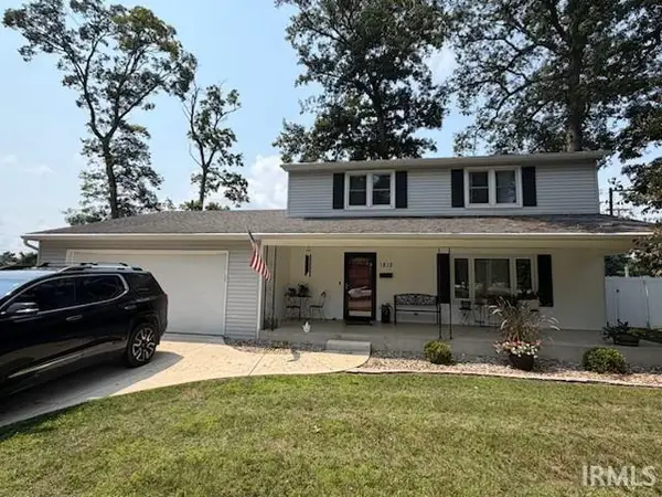 1812 Oakwood Drive, Rochester, IN 46975