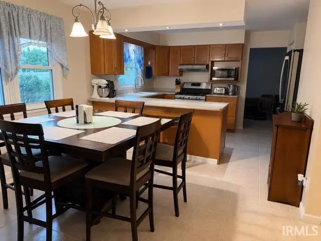 1812 Oakwood Drive, Rochester, IN 46975 - #3
