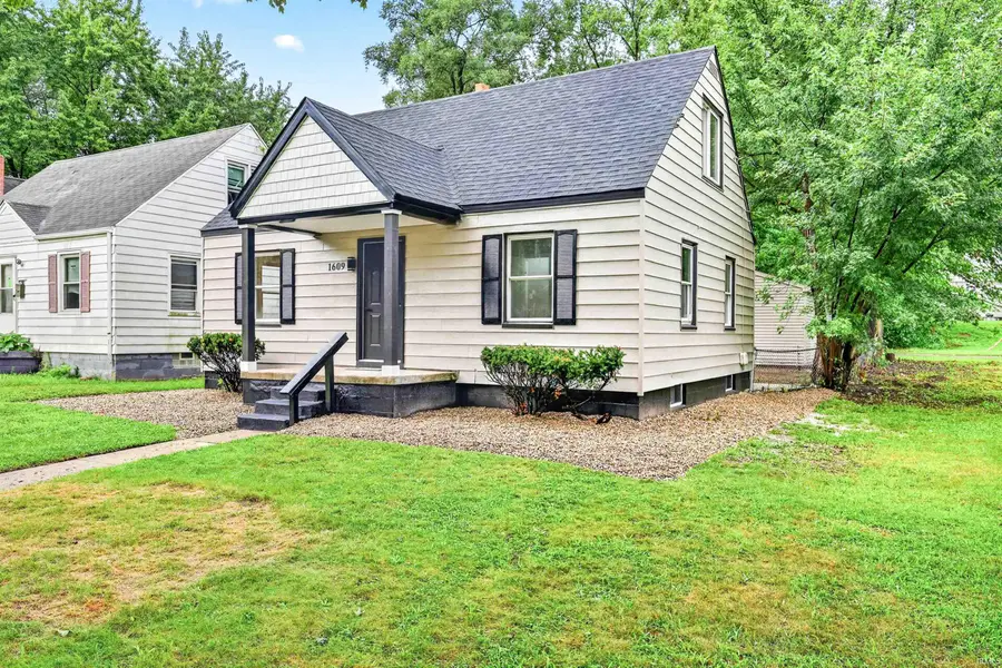 1609 N Brookfield Street, South Bend, IN 46628 - #3