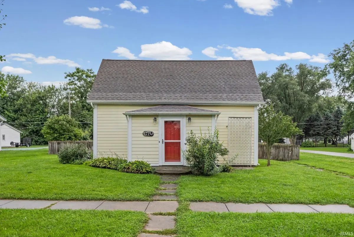 610 S Wood Street, Brookston, IN 47923 - #1