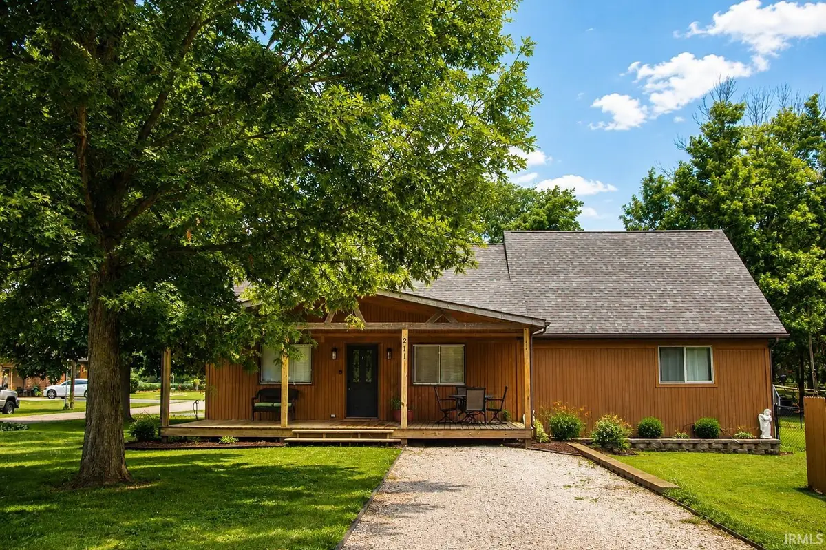 211 S Eugene Avenue, Cayuga, IN 47928 - #1