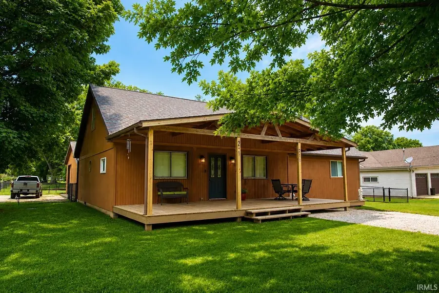 211 S Eugene Avenue, Cayuga, IN 47928 - #2