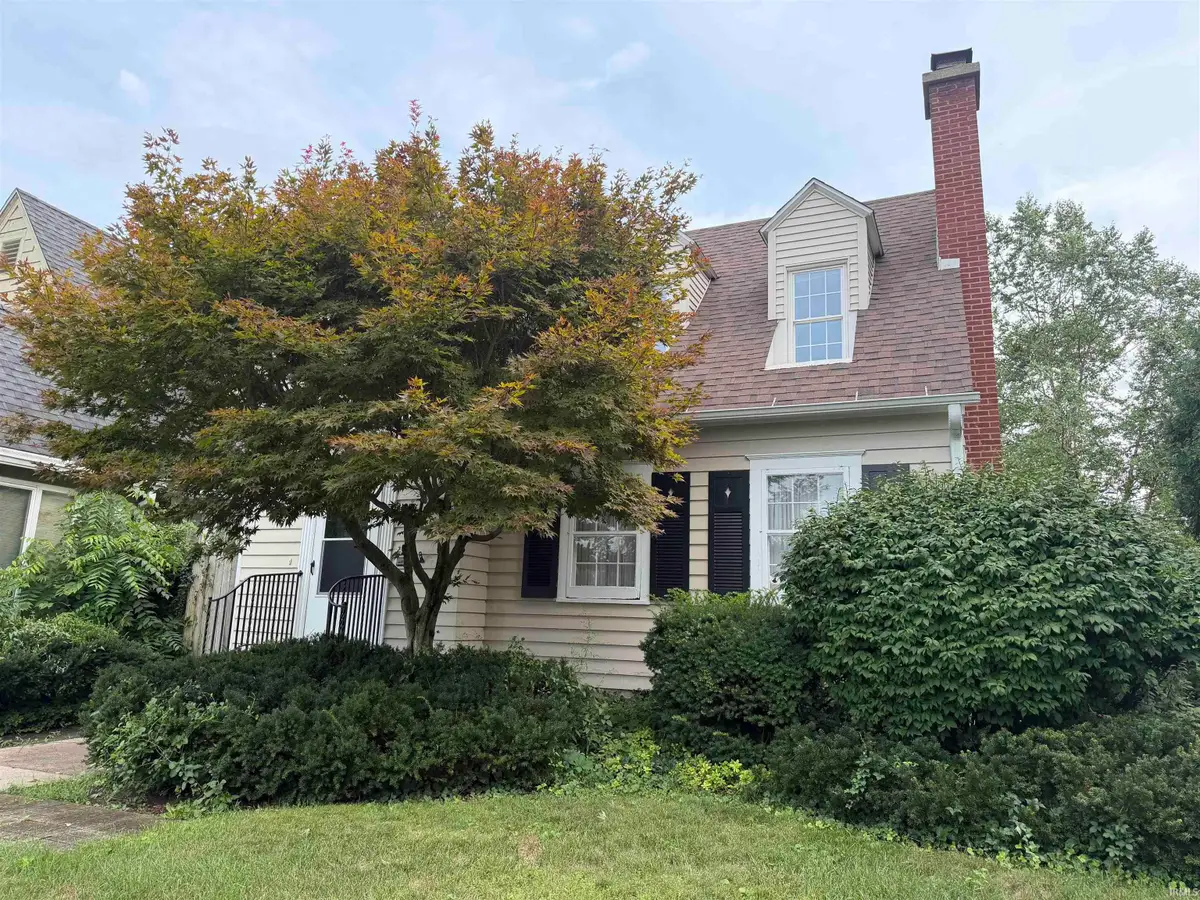 1006 E Oakside Street, South Bend, IN 46614 - #1
