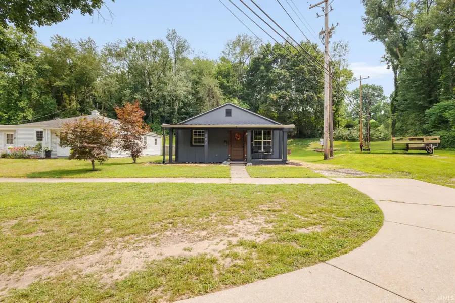 802 E Chippewa Avenue, South Bend, IN 46614 - #3