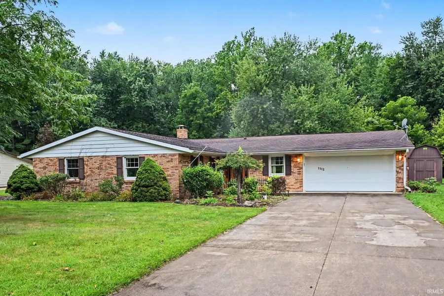 1512 Brook View Avenue, Warsaw, IN 46580 - #2
