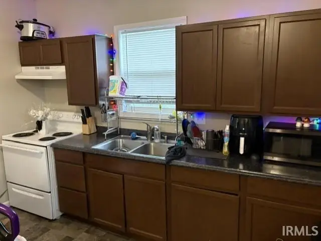 831 S Webster Street, Kokomo, IN 46901 - #3